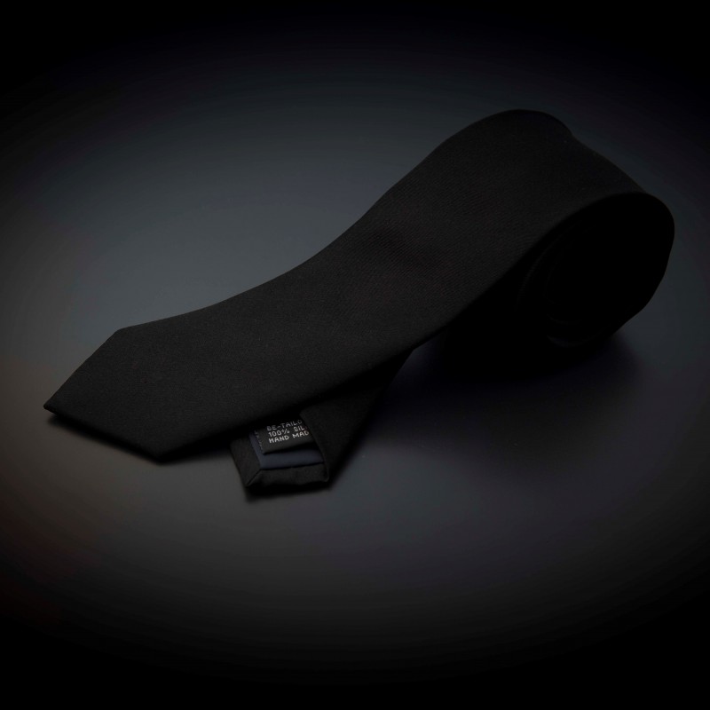 Cravate homme pure soie - couleur unie noir